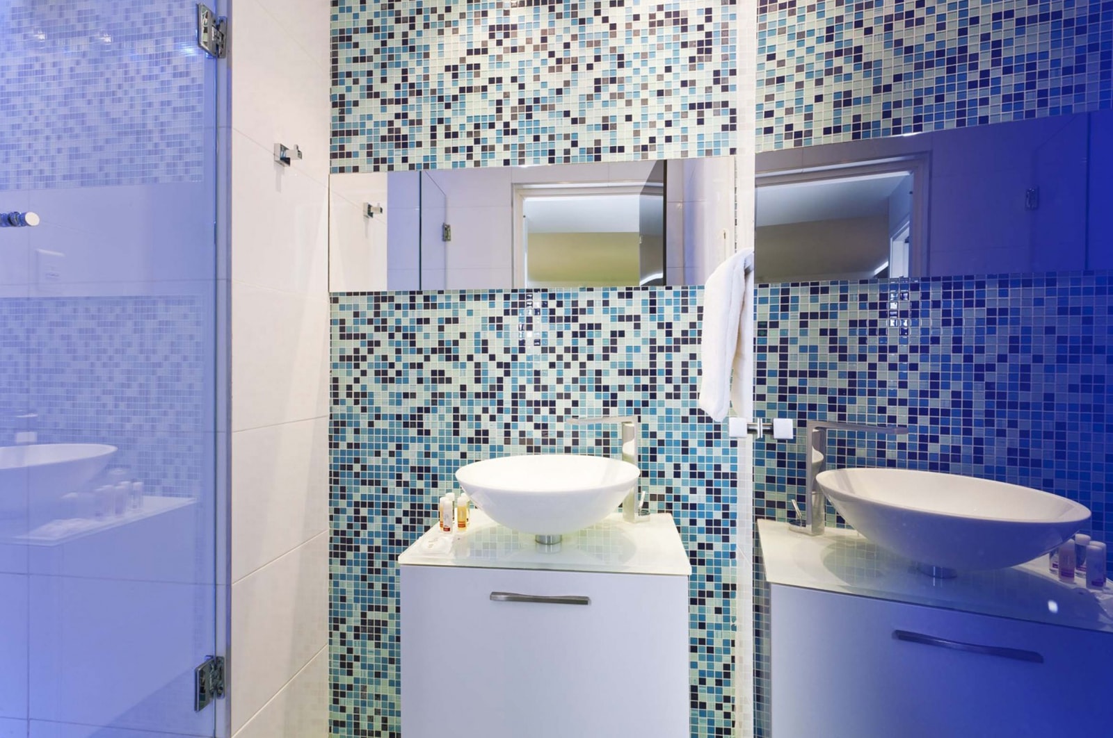 2017-color-design-hotel-10.jpg